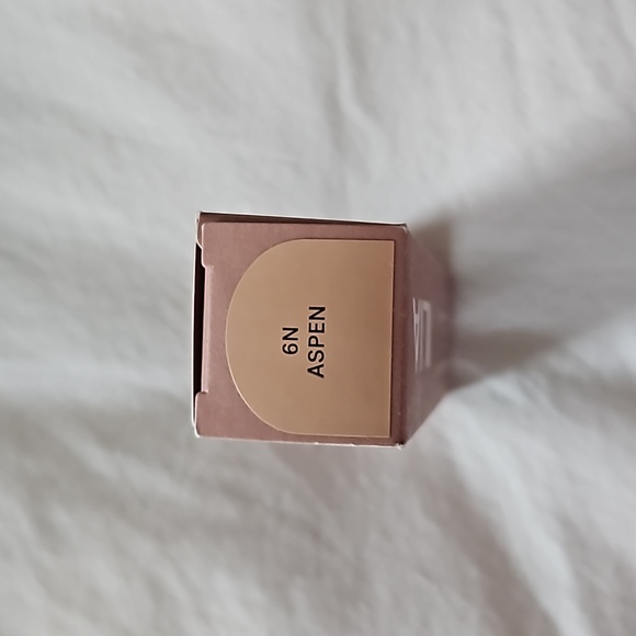 Ilia Skin Rewind Complexion Stick 6N Aspen - Picture 4 of 4